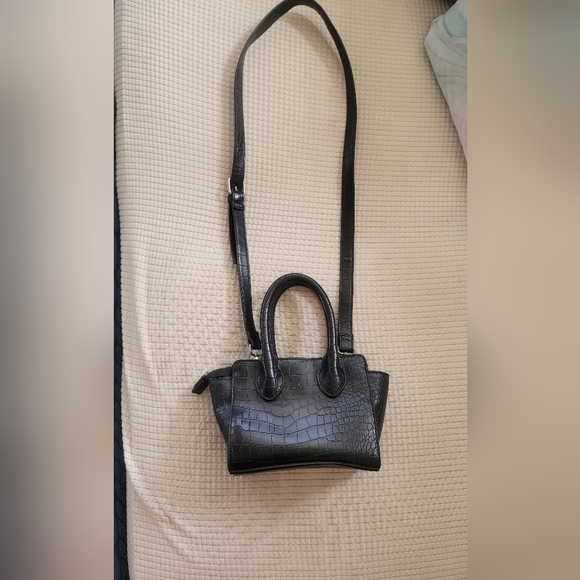 Mini Alligator Bag - Picture 2 of 8